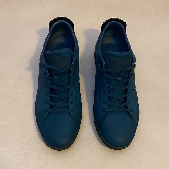 LOUIS VUITTON.  USED IN MINT CONDITION 🔥

FUSELAGE SNEAKER - Picture 12 of 16